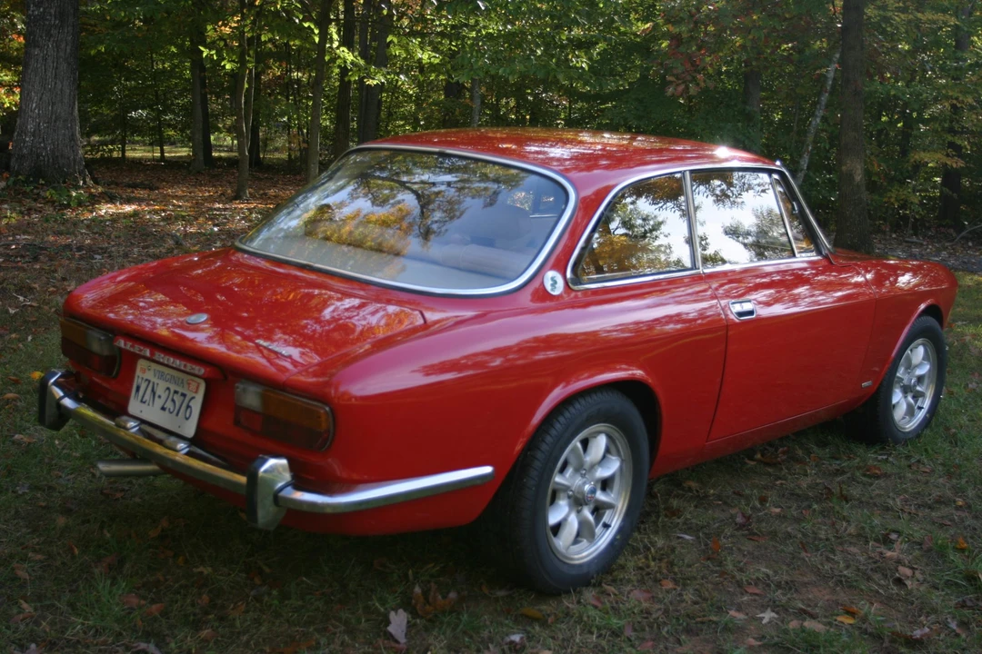 1974 Alfa Romeo 2000 GT Veloce - Image 22 of 31