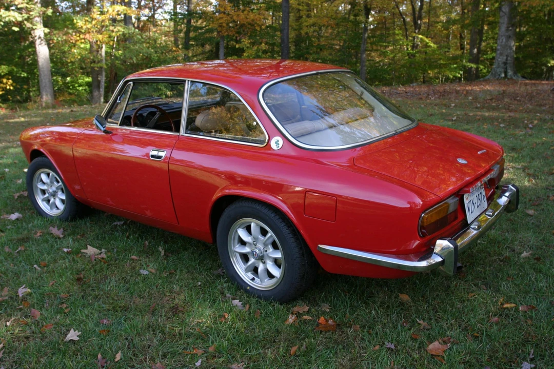 1974 Alfa Romeo 2000 GT Veloce - Image 13 of 31