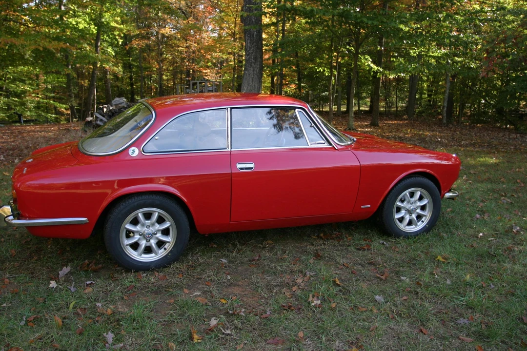1974 Alfa Romeo 2000 GT Veloce - Image 25 of 31