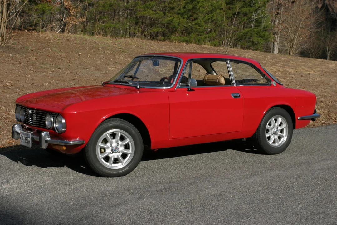 1974 Alfa Romeo 2000 GT Veloce - Image 5 of 31