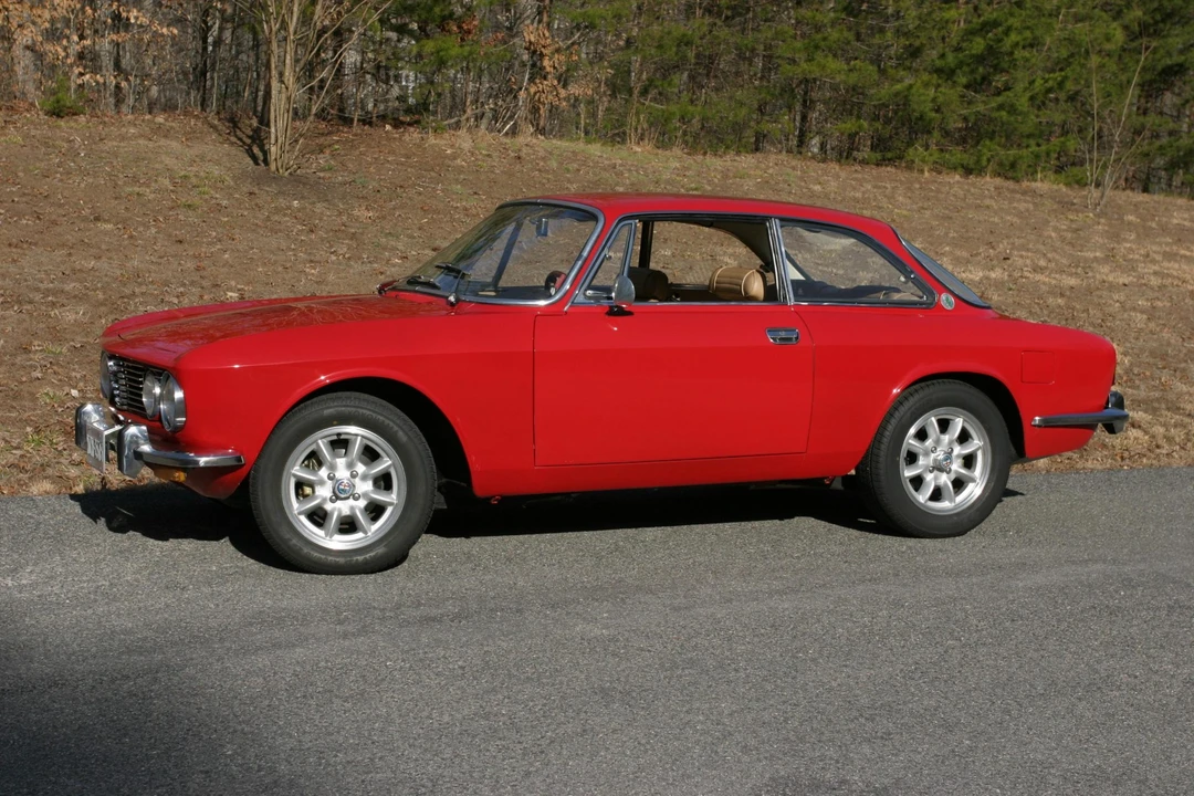 1974 Alfa Romeo 2000 GT Veloce - Image 6 of 31