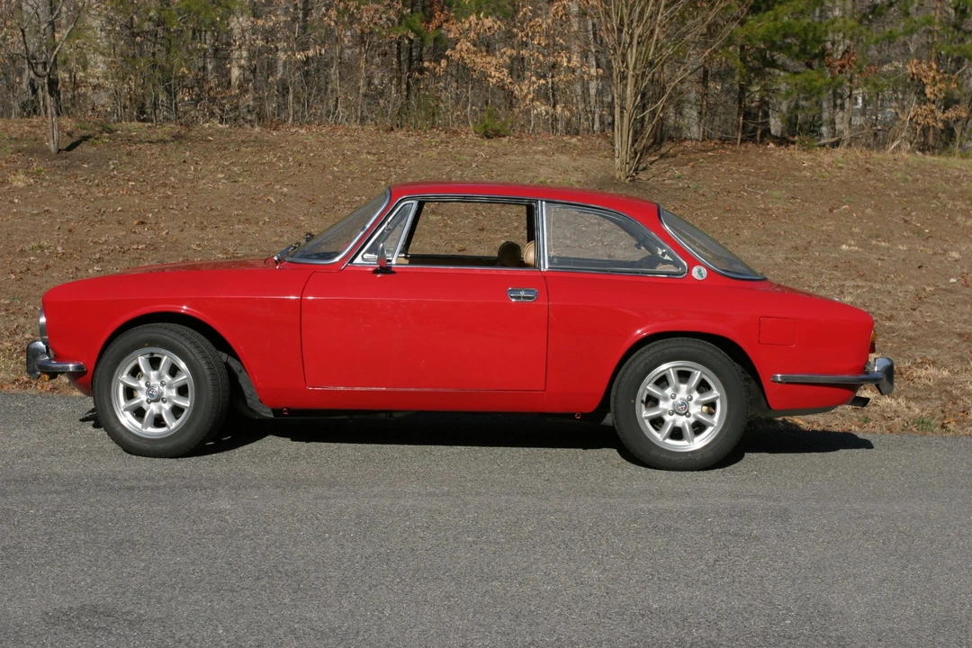 1974 Alfa Romeo 2000 GT Veloce - Image 7 of 31