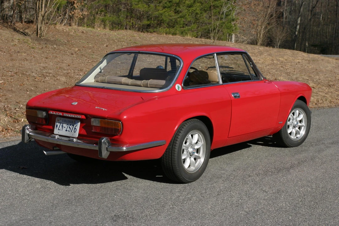 1974 Alfa Romeo 2000 GT Veloce - Image 23 of 31