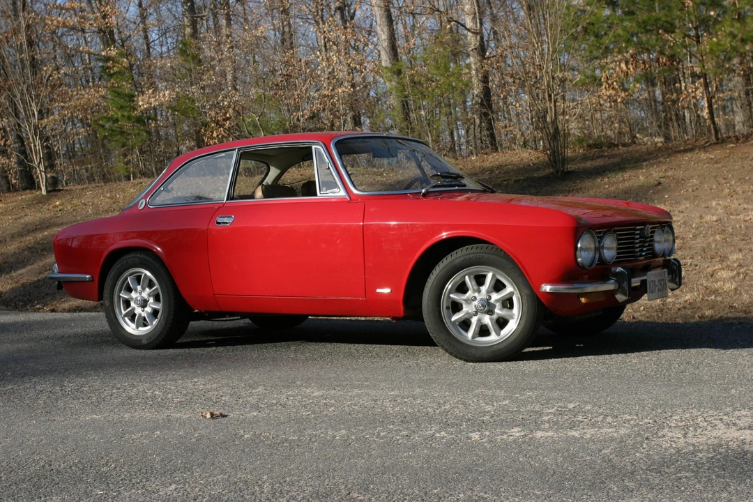 1974 Alfa Romeo 2000 GT Veloce - Image 27 of 31