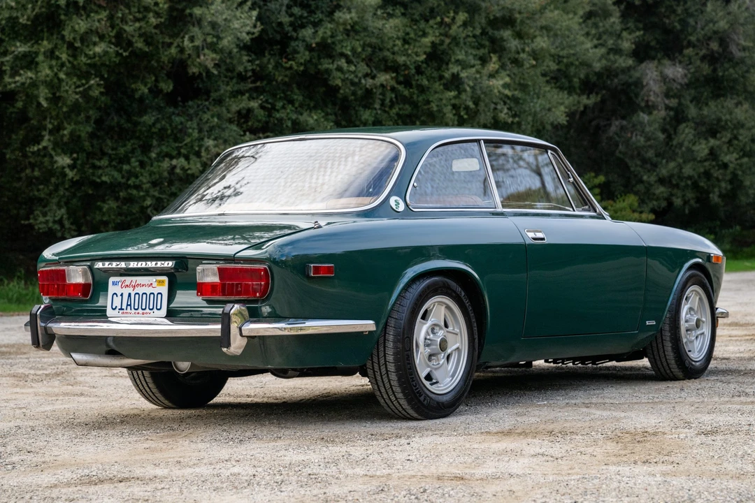 1974 Alfa Romeo 2000 GT Veloce - Image 5 of 31
