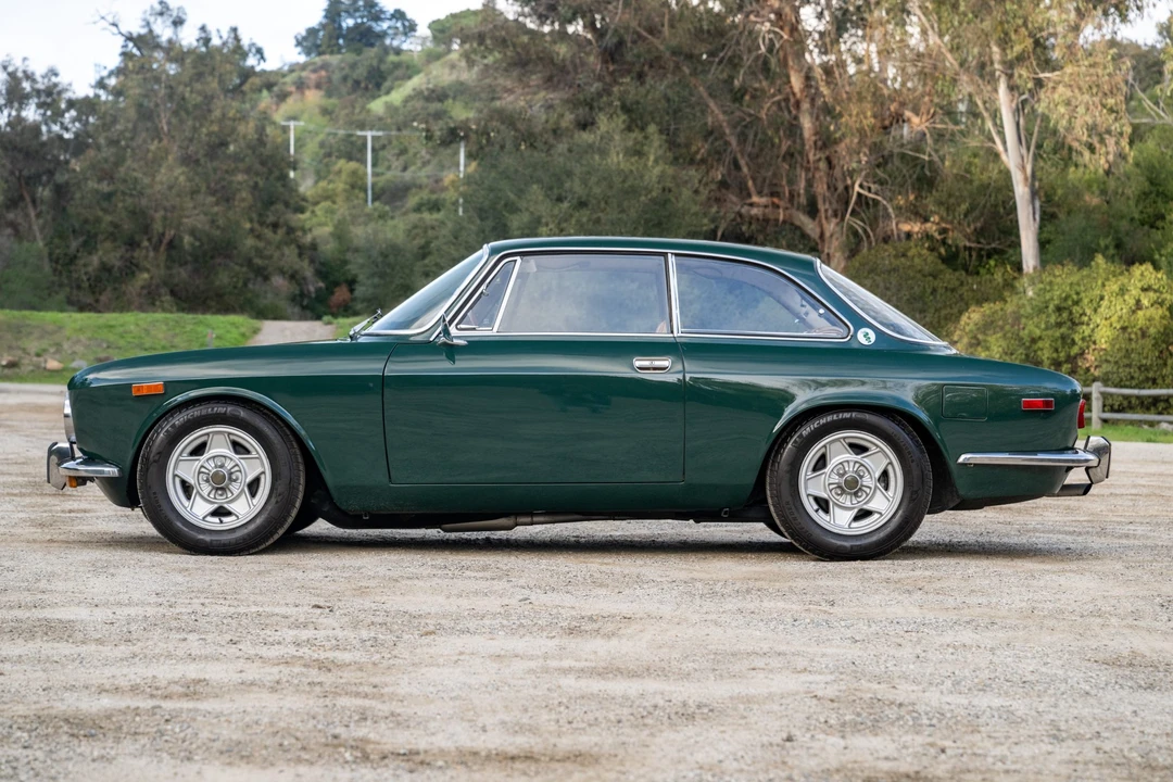 1974 Alfa Romeo 2000 GT Veloce - Image 9 of 31