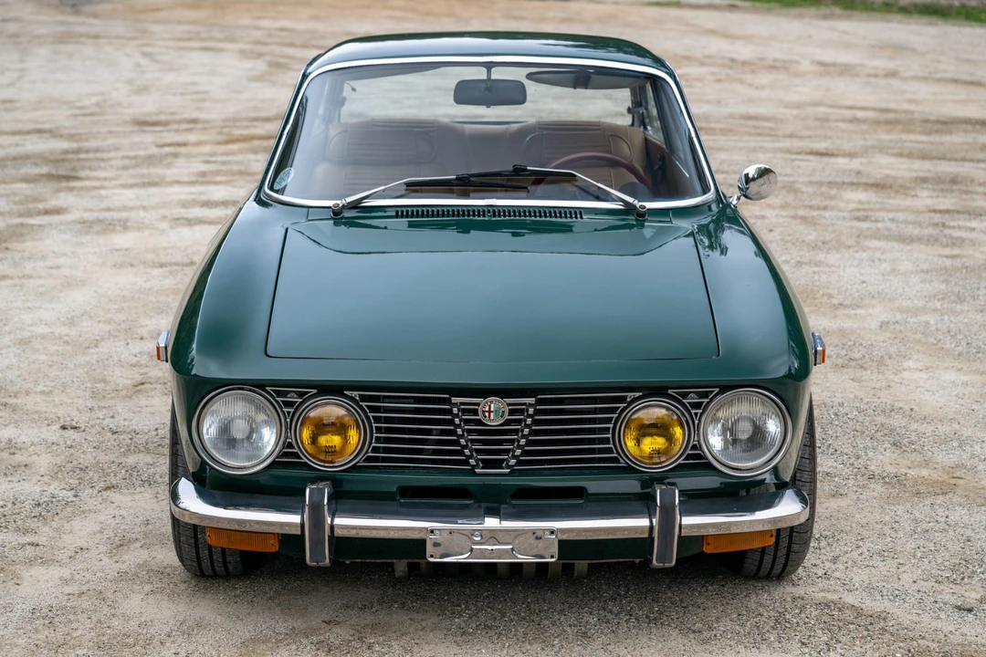 1974 Alfa Romeo 2000 GT Veloce - Image 2 of 31
