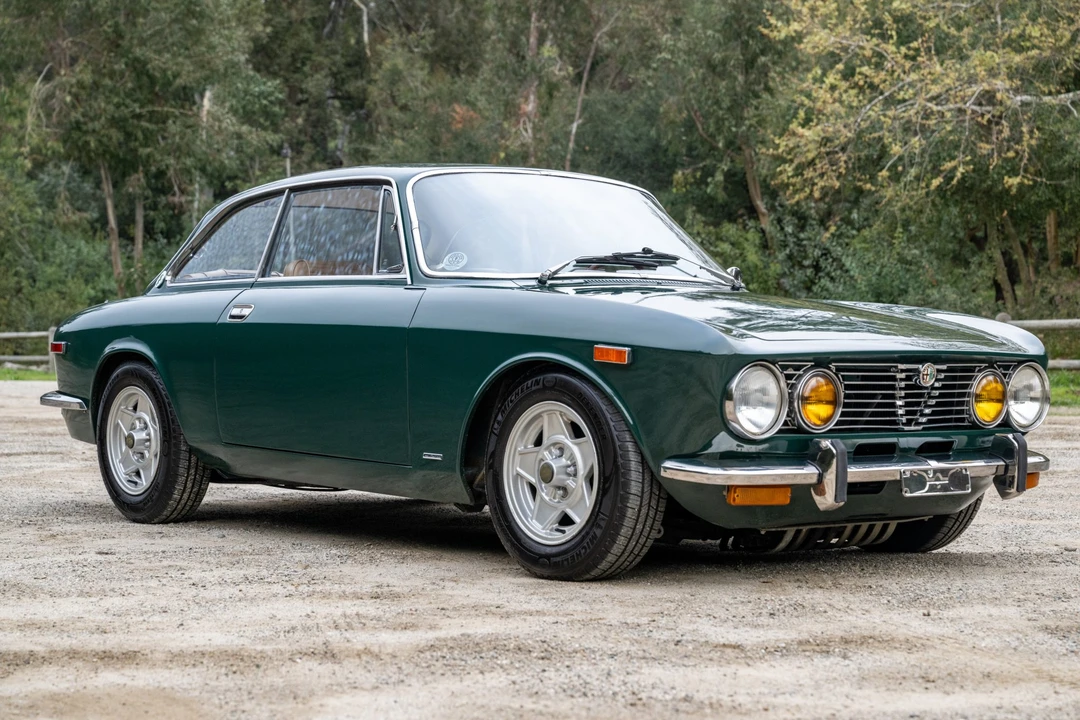 1974 Alfa Romeo 2000 GT Veloce - Image 3 of 31