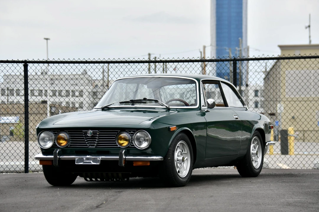 1974 Alfa Romeo 2000 GT Veloce - Image 5 of 31
