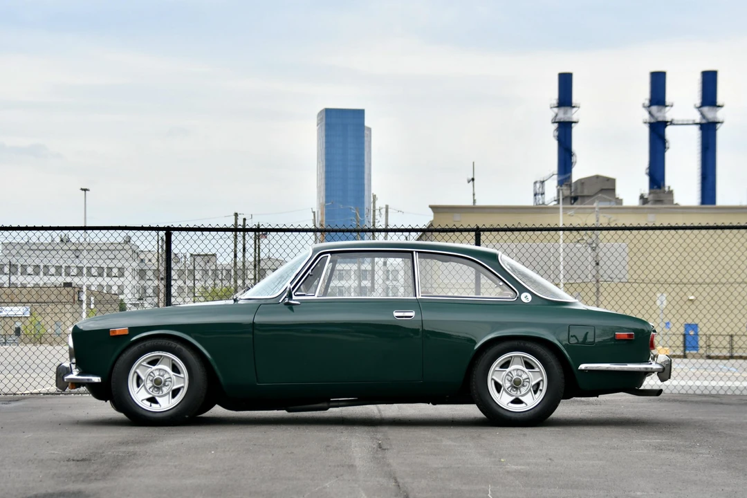 1974 Alfa Romeo 2000 GT Veloce - Image 8 of 31