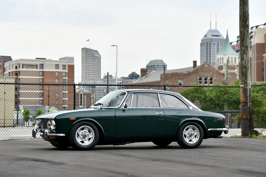 1974 Alfa Romeo 2000 GT Veloce - Image 7 of 31