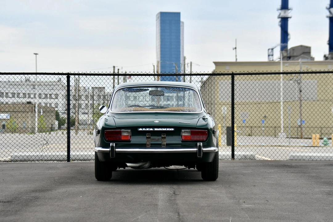 1974 Alfa Romeo 2000 GT Veloce - Image 15 of 31