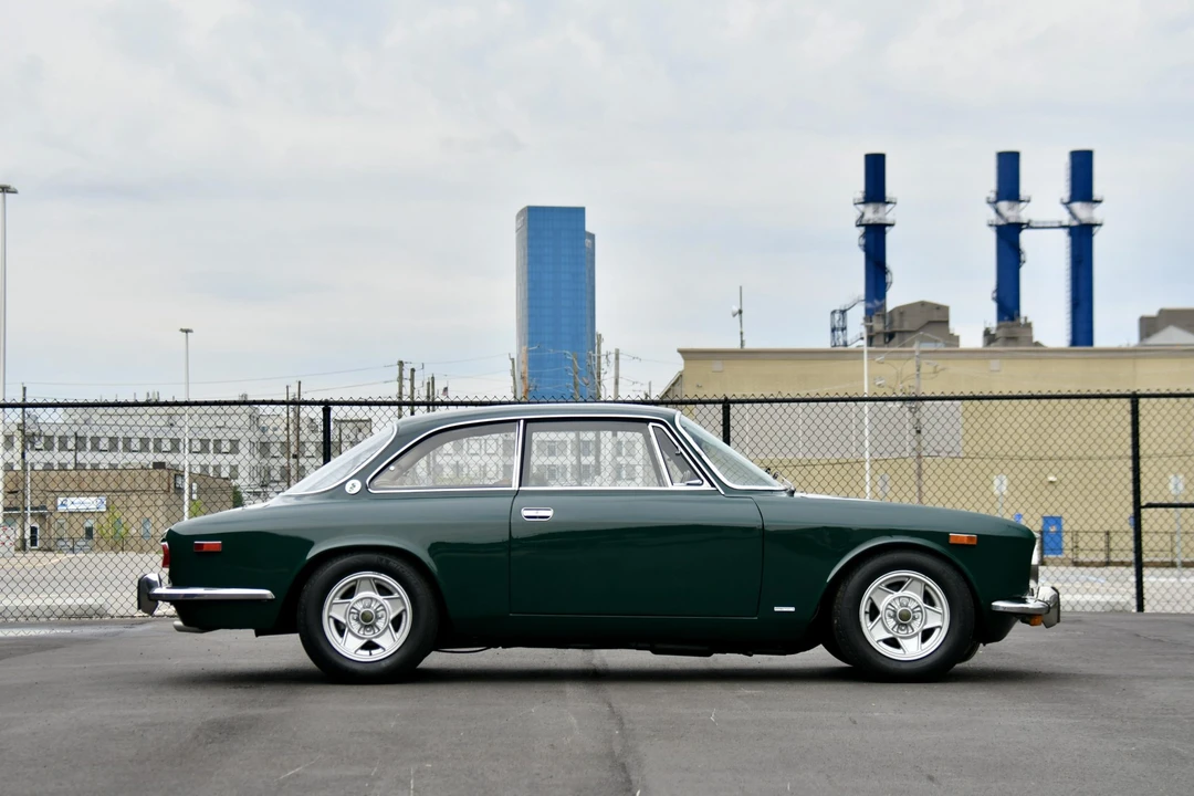 1974 Alfa Romeo 2000 GT Veloce - Image 21 of 31