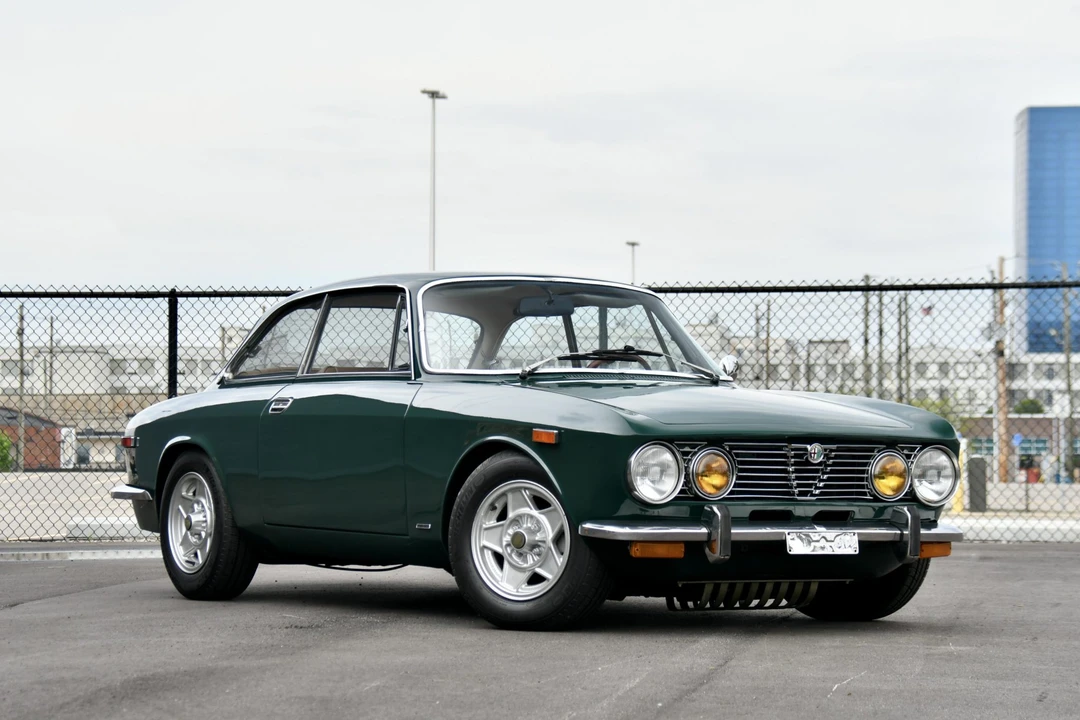 1974 Alfa Romeo 2000 GT Veloce - Image 27 of 31