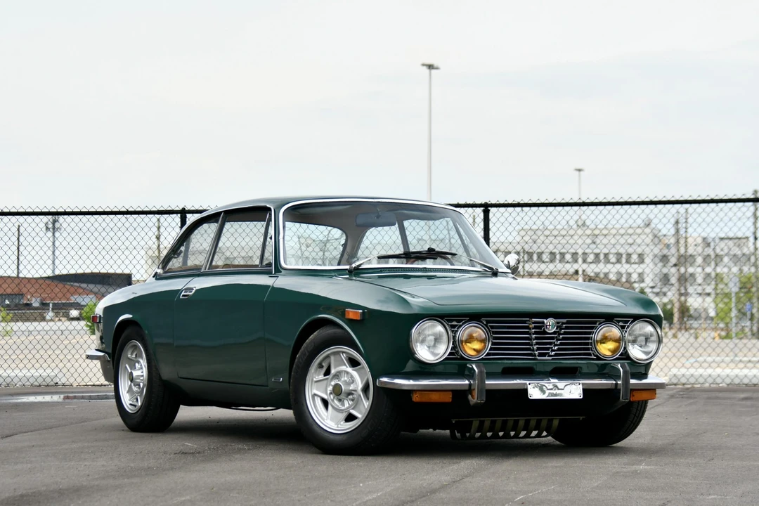 1974 Alfa Romeo 2000 GT Veloce - Image 29 of 31