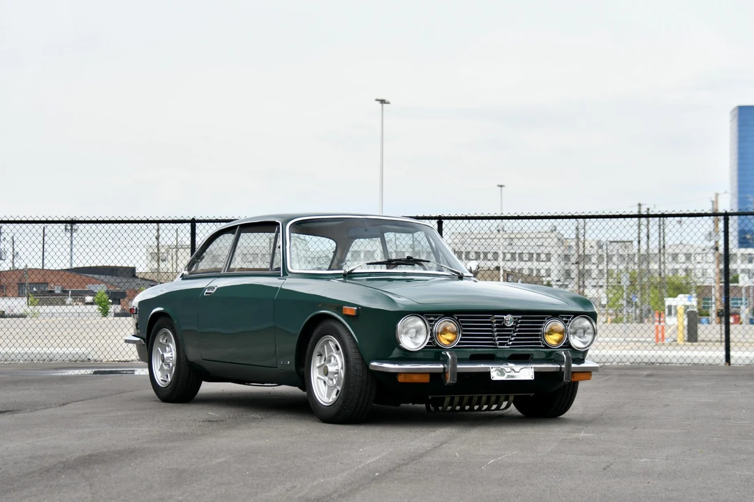 1974 Alfa Romeo 2000 GT Veloce - Image 28 of 31