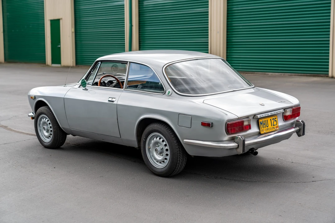 1974 Alfa Romeo 2000 GT Veloce - Image 15 of 31