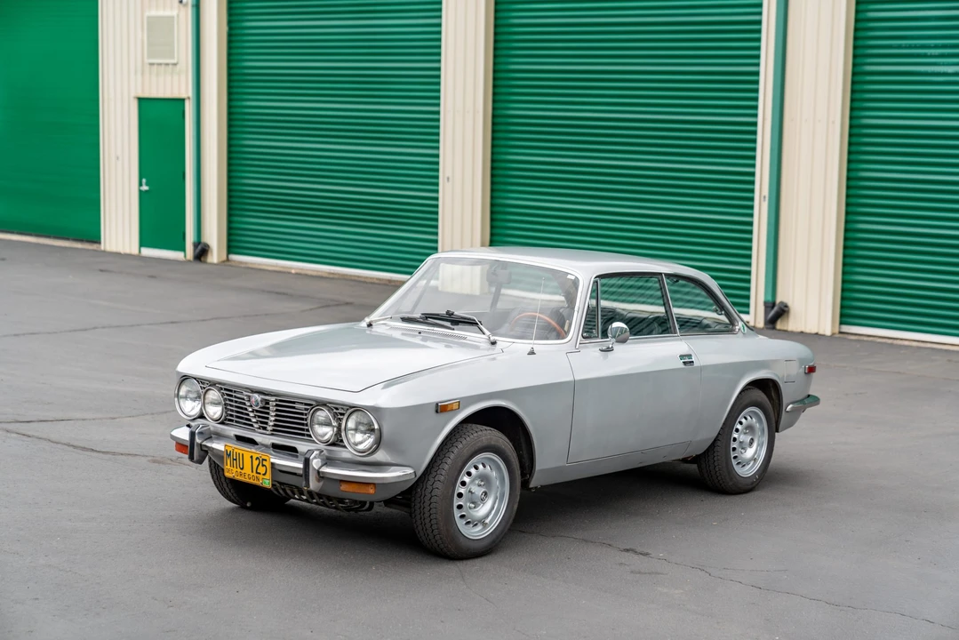 1974 Alfa Romeo 2000 GT Veloce - Image 2 of 31