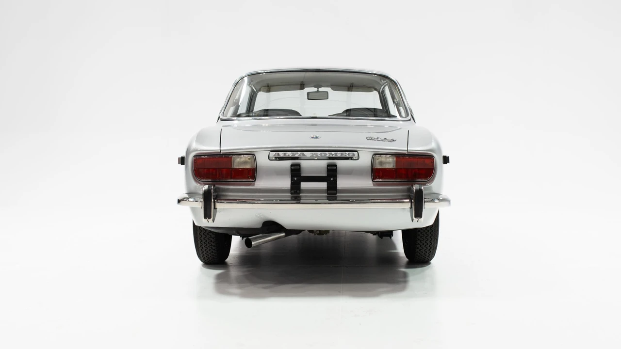 1974 Alfa Romeo 2000 GT Veloce - Image 7 of 31