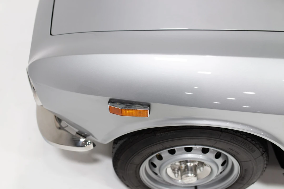 1974 Alfa Romeo 2000 GT Veloce - Image 13 of 31