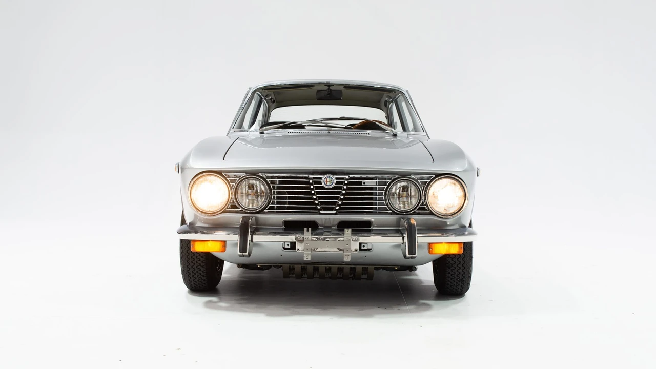1974 Alfa Romeo 2000 GT Veloce - Image 3 of 31
