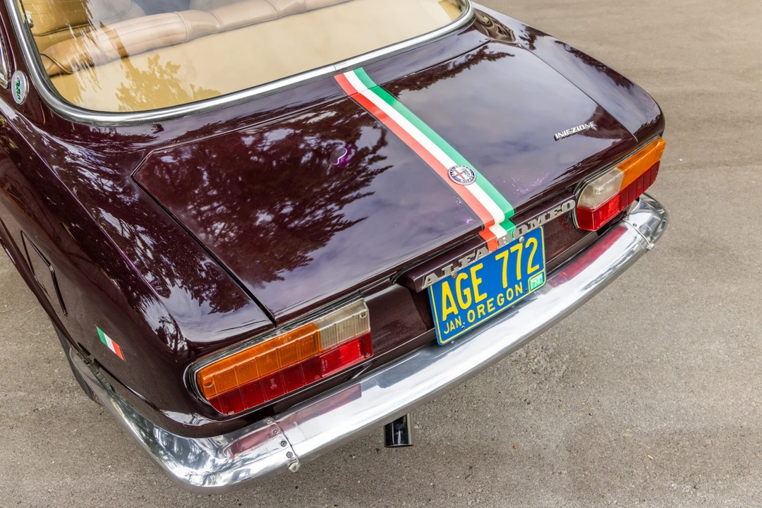 1974 Alfa Romeo 2000 GT Veloce - Image 12 of 31