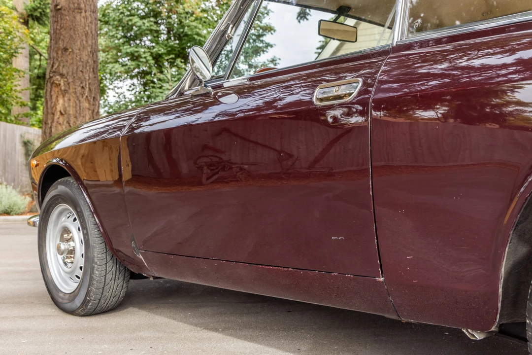 1974 Alfa Romeo 2000 GT Veloce - Image 17 of 31