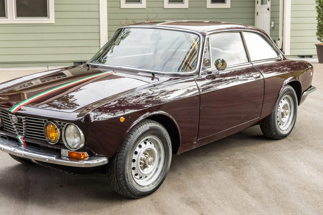 1974 Alfa Romeo 2000 GT Veloce - Image 11 of 31