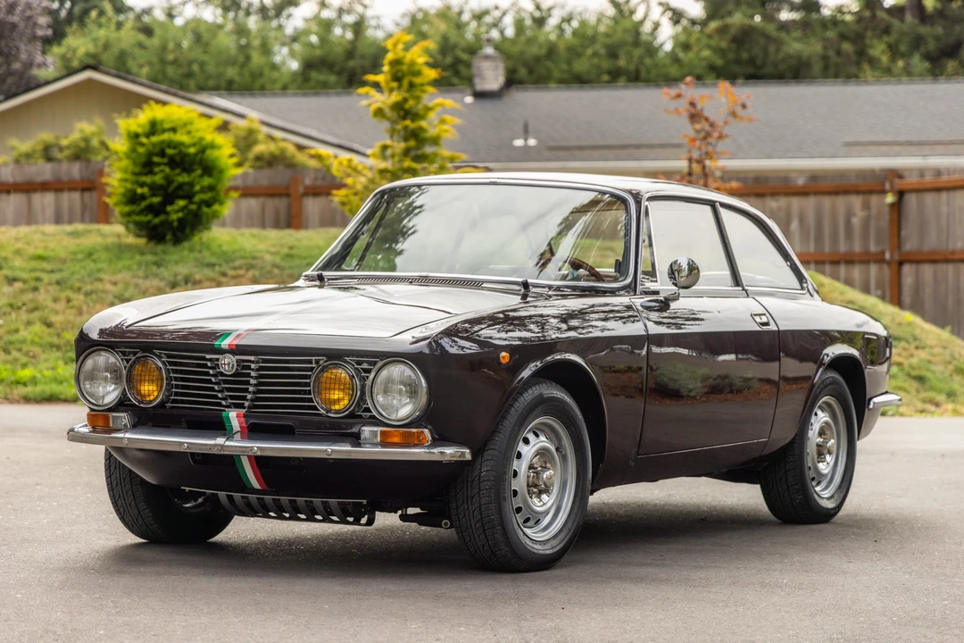 1974 Alfa Romeo 2000 GT Veloce - Image 2 of 31