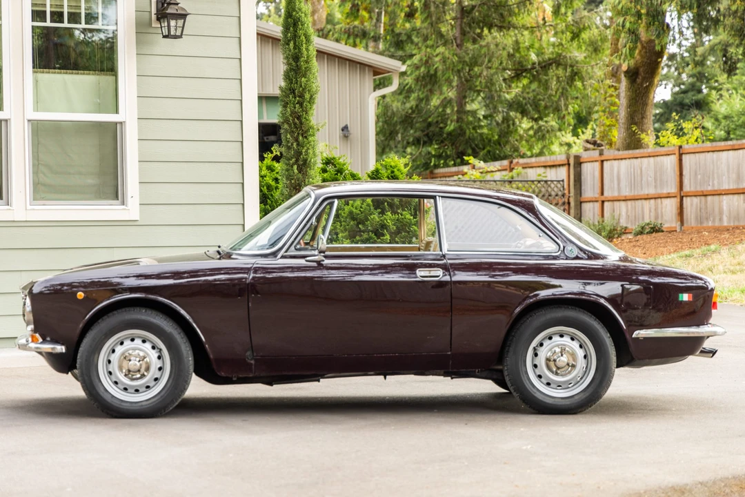 1974 Alfa Romeo 2000 GT Veloce - Image 3 of 31