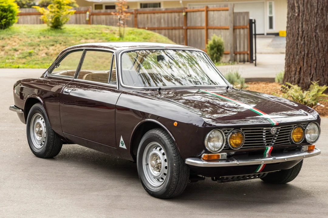 1974 Alfa Romeo 2000 GT Veloce - Image 8 of 31