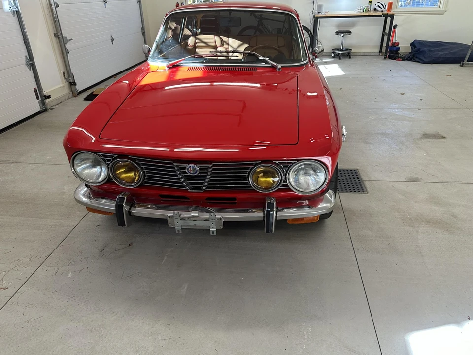 1974 Alfa Romeo 2000 GT Veloce - Image 13 of 31