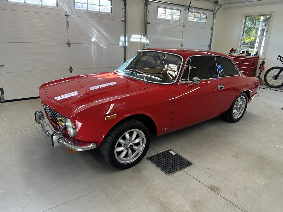 1974 Alfa Romeo 2000 GT Veloce - Image 12 of 31