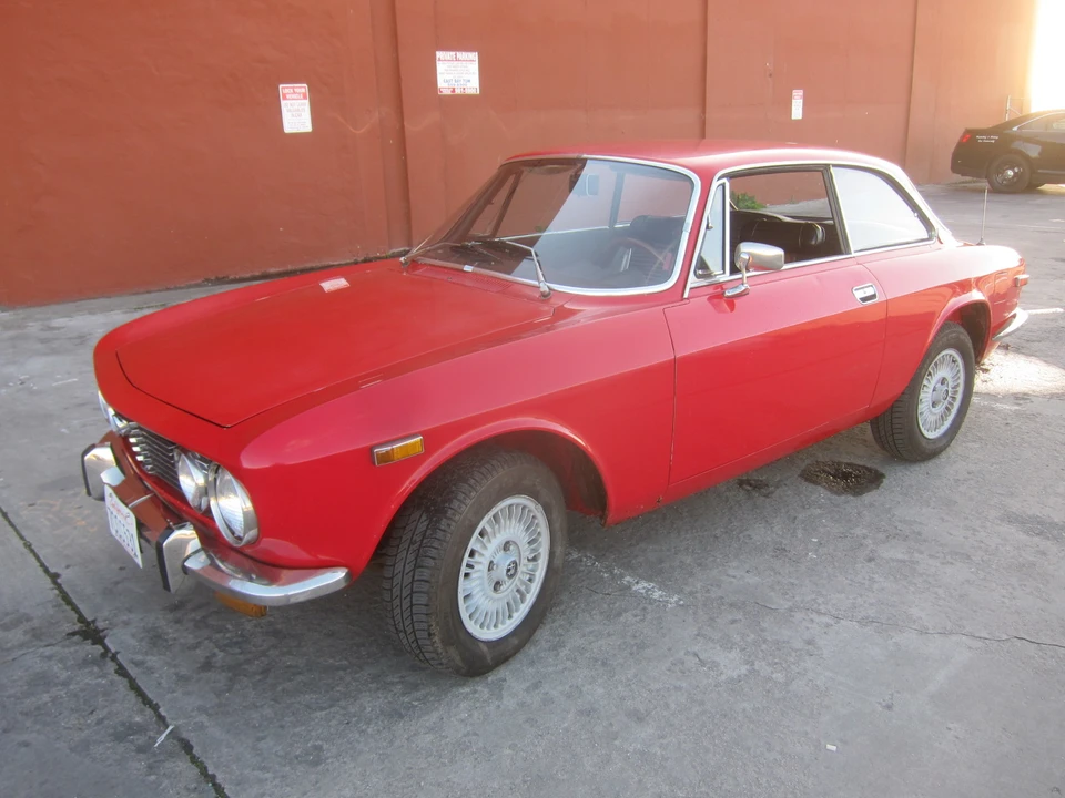 1974 Alfa Romeo 2000 GT Veloce - Image 3 of 31