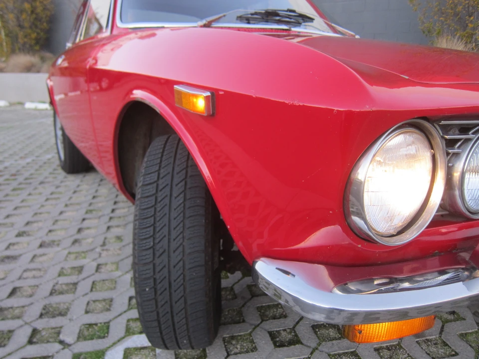 1974 Alfa Romeo 2000 GT Veloce - Image 25 of 31