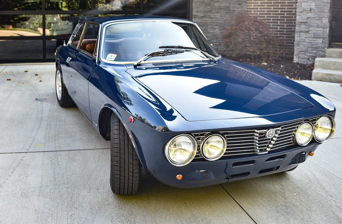 1974 Alfa Romeo 2000 GT Veloce - Image 16 of 31