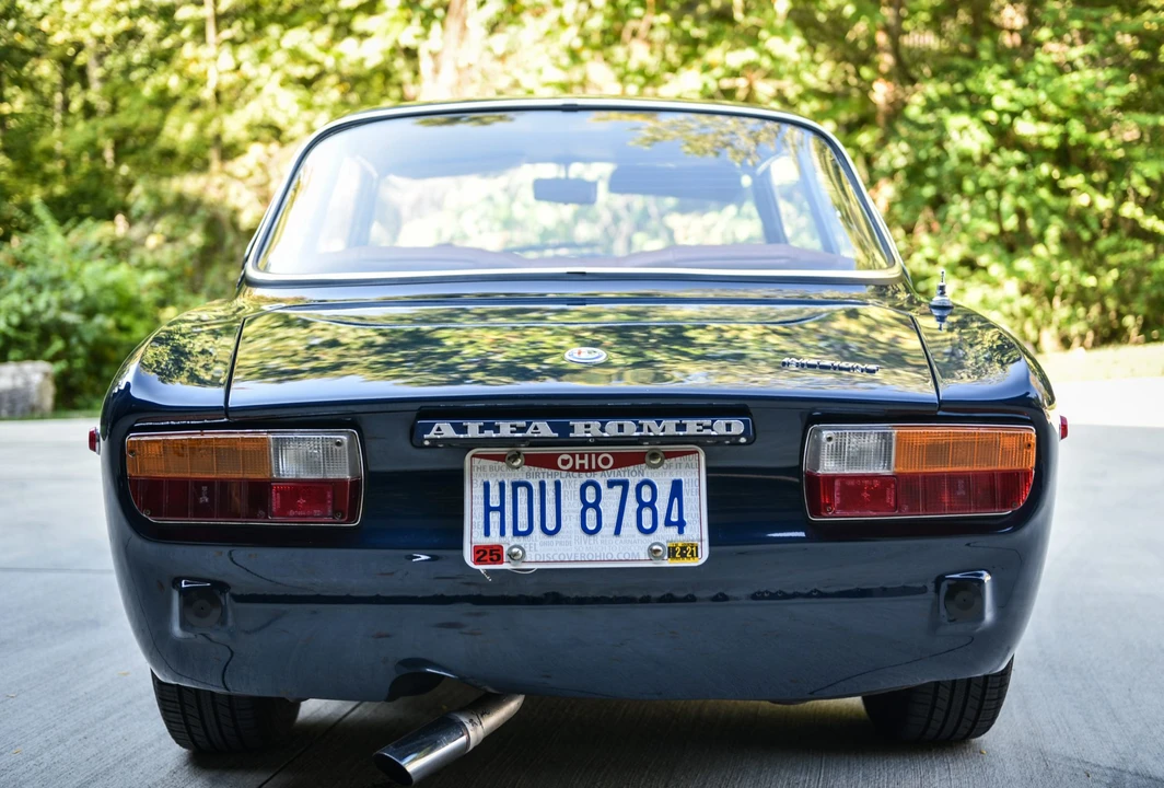 1974 Alfa Romeo 2000 GT Veloce - Image 10 of 31