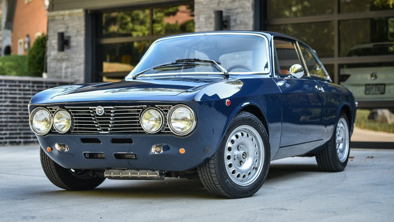 1974 Alfa Romeo 2000 GT Veloce - Image 4 of 31