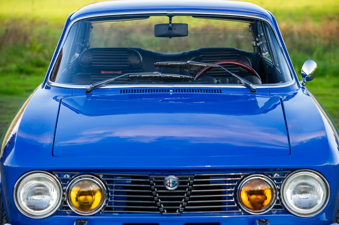 1974 Alfa Romeo 2000 GT Veloce - Image 24 of 31