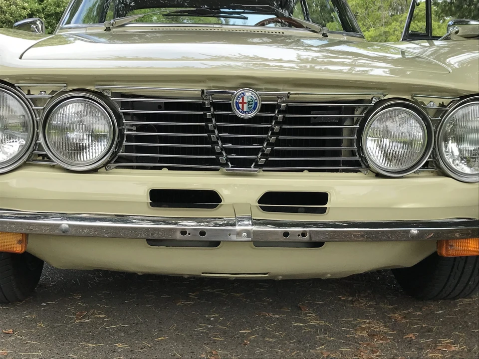 1974 Alfa Romeo 2000 GT Veloce - Image 17 of 31