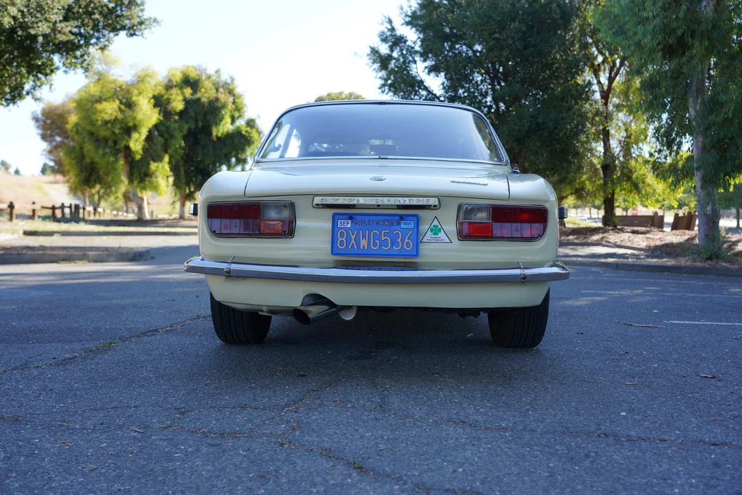 1974 Alfa Romeo 2000 GT Veloce - Image 16 of 31