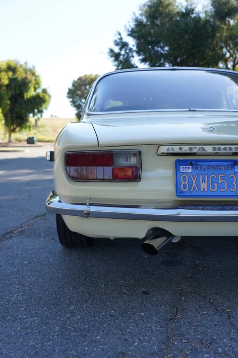 1974 Alfa Romeo 2000 GT Veloce - Image 31 of 31