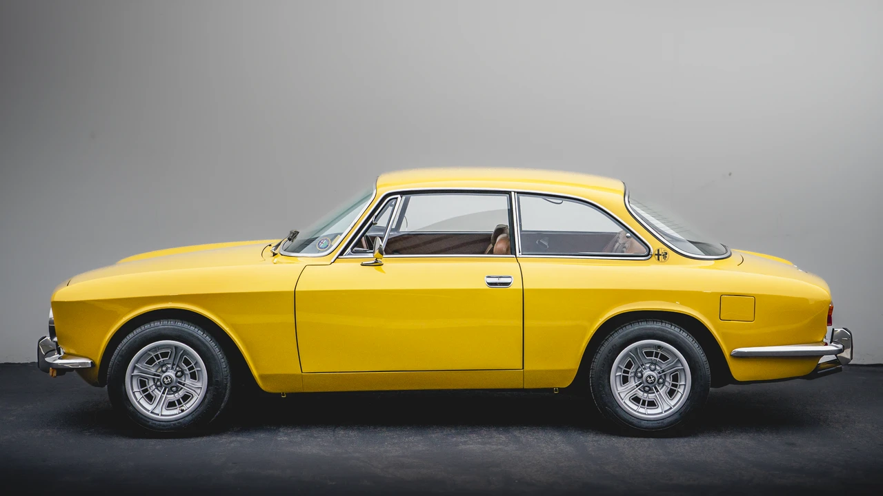 1974 Alfa Romeo 2000 GT Veloce - Image 18 of 31