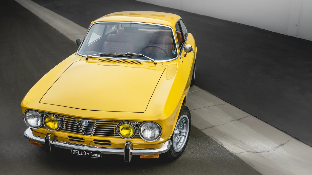 1974 Alfa Romeo 2000 GT Veloce - Image 4 of 31