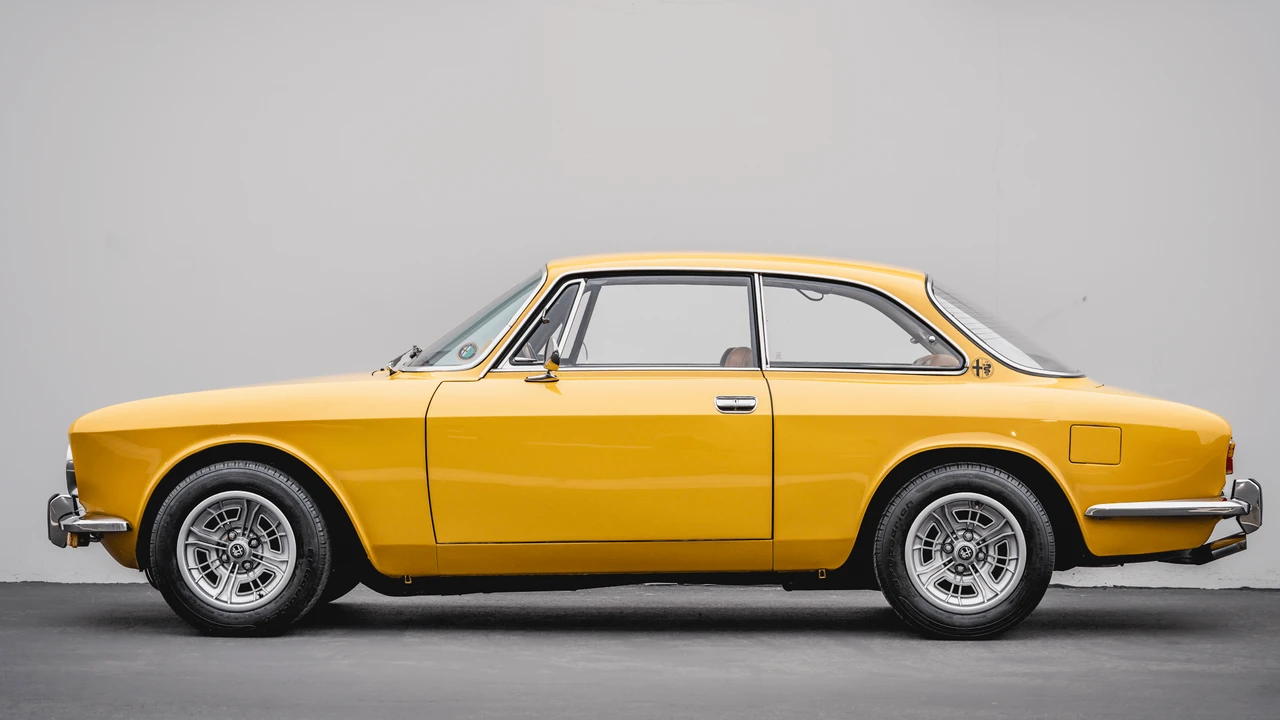 1974 Alfa Romeo 2000 GT Veloce - Image 19 of 31