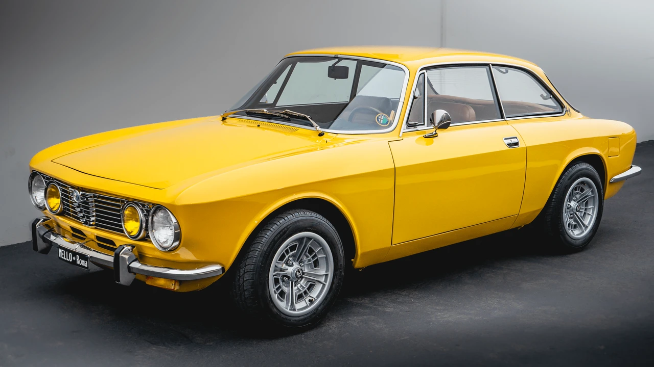 1974 Alfa Romeo 2000 GT Veloce - Image 2 of 31