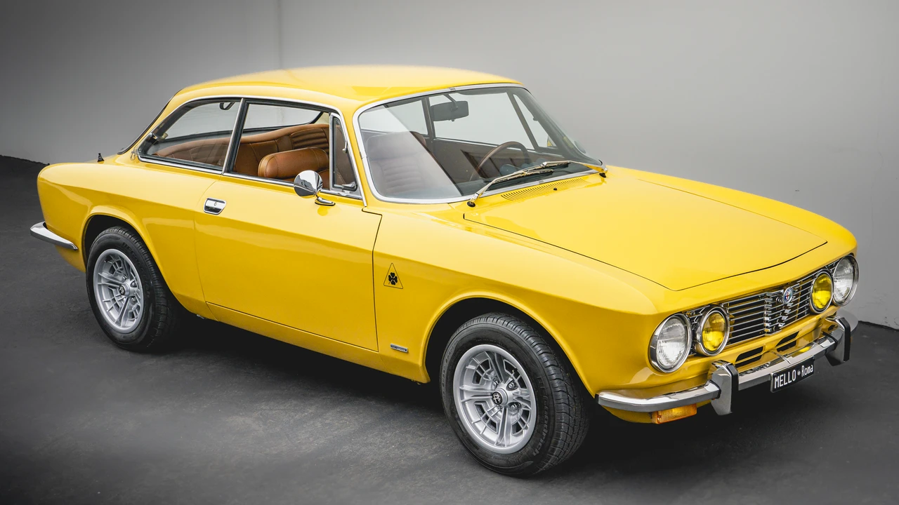 1974 Alfa Romeo 2000 GT Veloce - Image 11 of 31