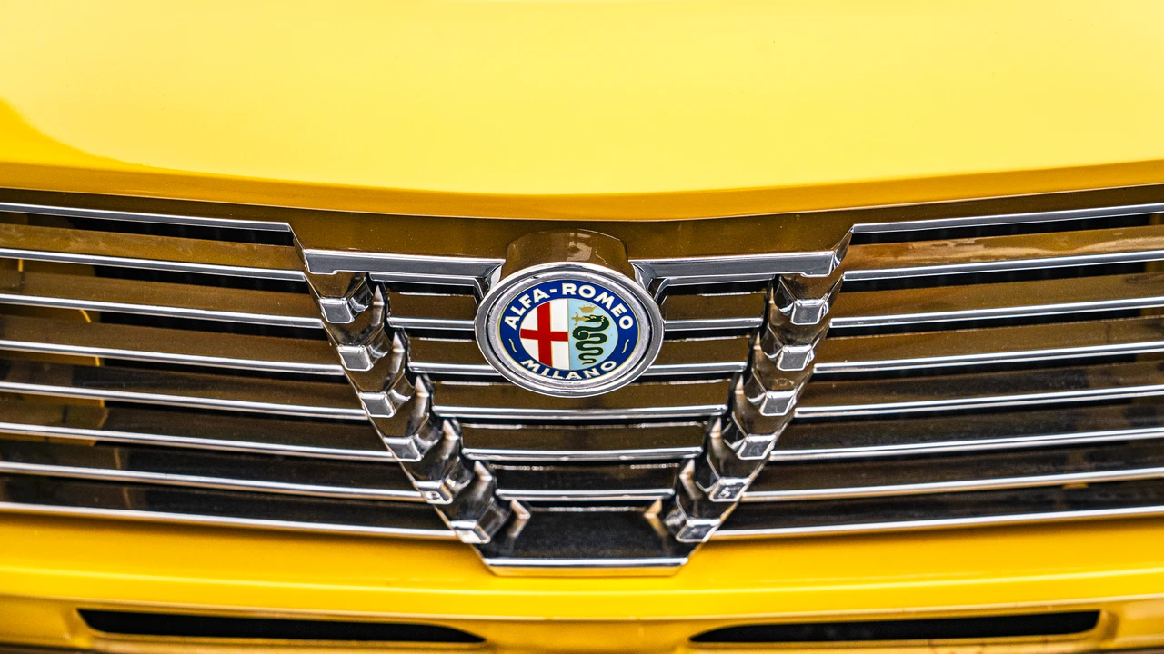 1974 Alfa Romeo 2000 GT Veloce - Image 29 of 31