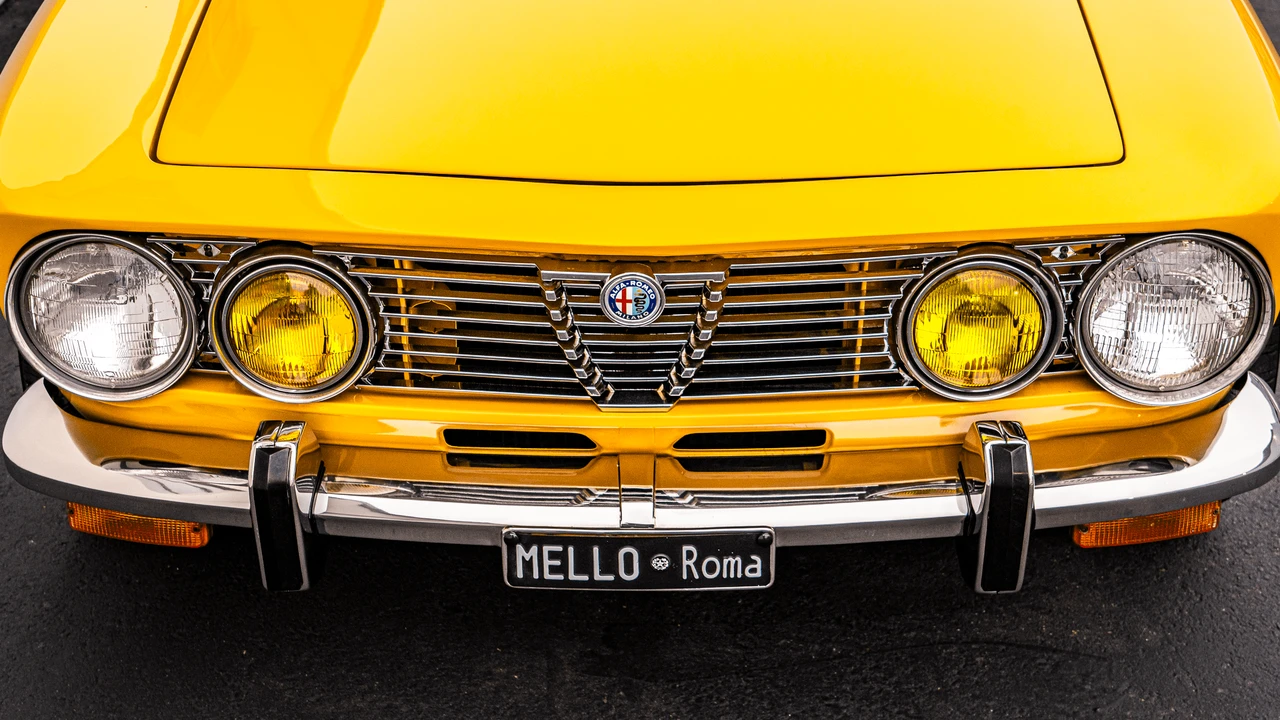 1974 Alfa Romeo 2000 GT Veloce - Image 24 of 31