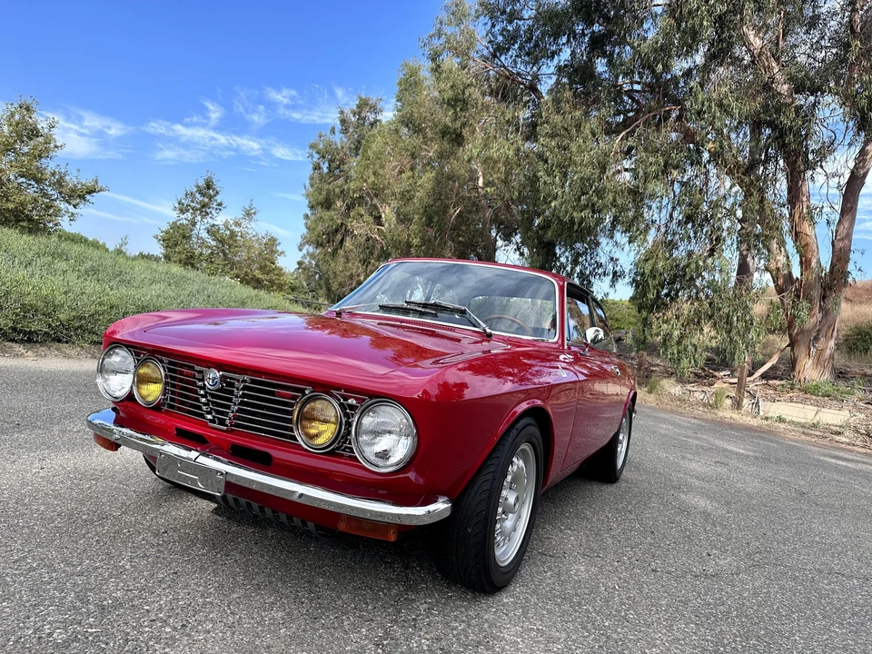 1974 Alfa Romeo 2000 GT Veloce - Image 5 of 31